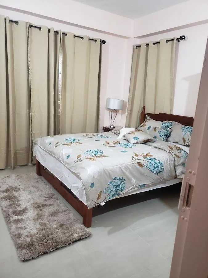 Skyland Oasis Apartman Carnbee Village